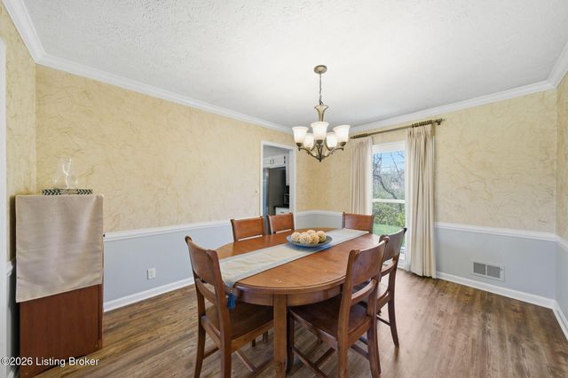 10509 Larkhall Ct, Louisville, KY 40223