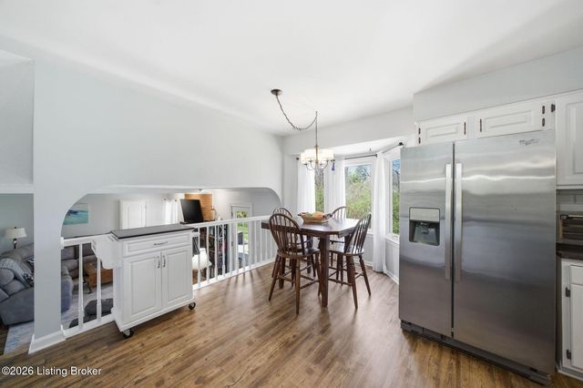 10509 Larkhall Ct, Louisville, KY 40223