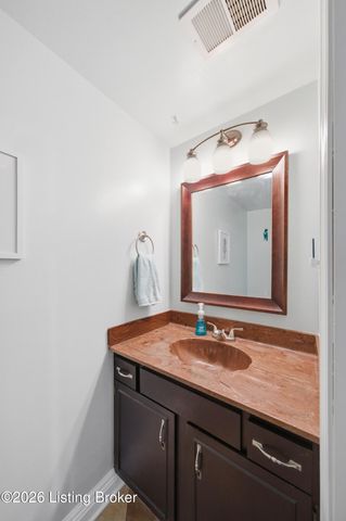 10509 Larkhall Ct, Louisville, KY 40223