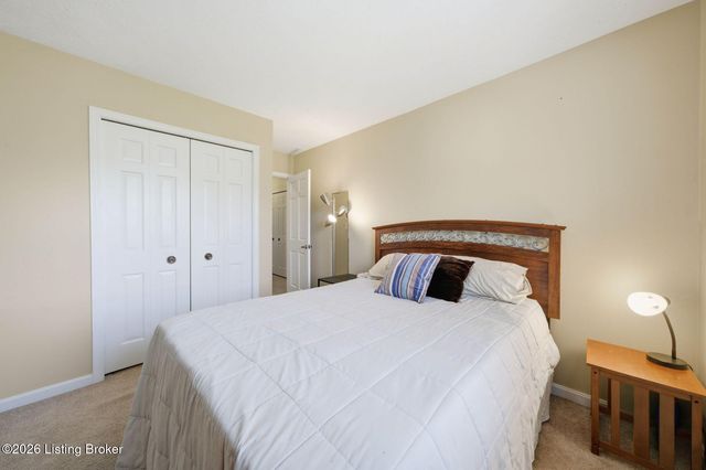 10509 Larkhall Ct, Louisville, KY 40223