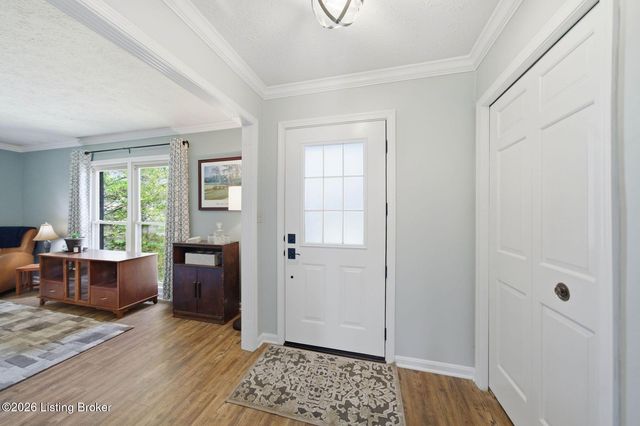 10509 Larkhall Ct, Louisville, KY 40223