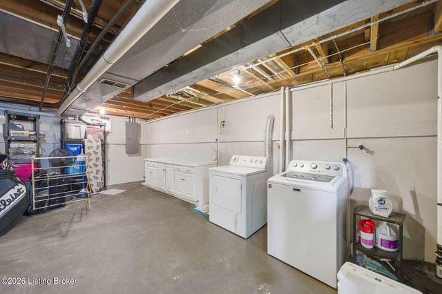 10509 Larkhall Ct, Louisville, KY 40223