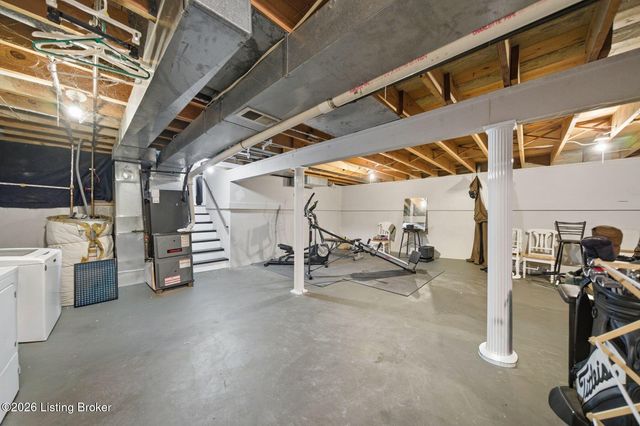 10509 Larkhall Ct, Louisville, KY 40223