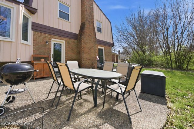 10509 Larkhall Ct, Louisville, KY 40223