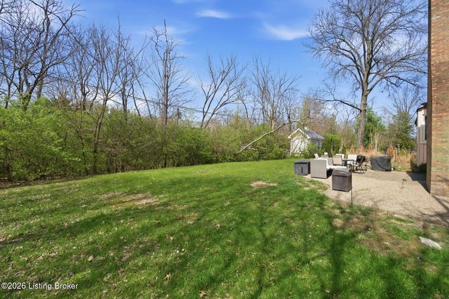 10509 Larkhall Ct, Louisville, KY 40223