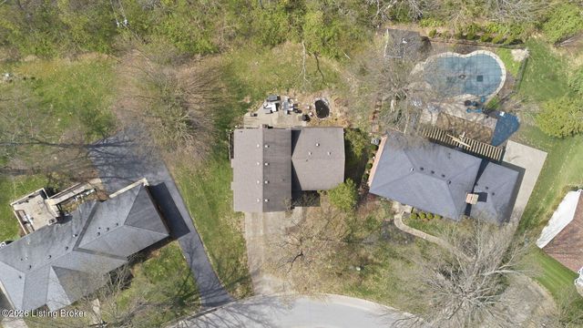 10509 Larkhall Ct, Louisville, KY 40223