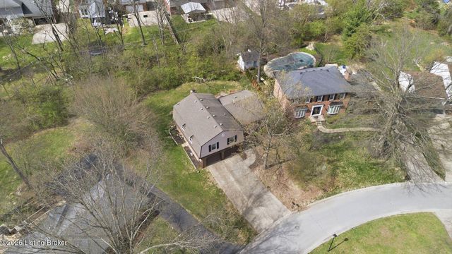 10509 Larkhall Ct, Louisville, KY 40223