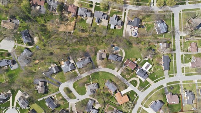 10509 Larkhall Ct, Louisville, KY 40223