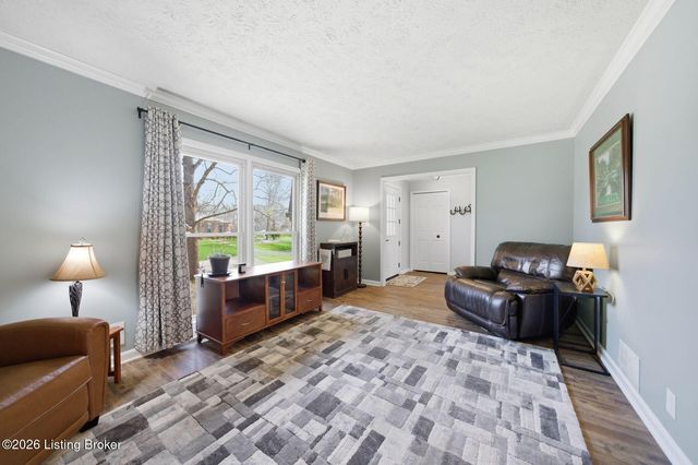 10509 Larkhall Ct, Louisville, KY 40223