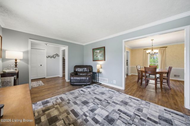 10509 Larkhall Ct, Louisville, KY 40223