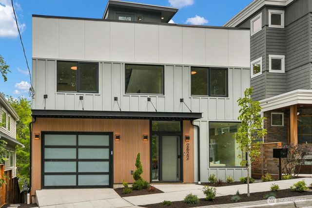 2622 Mayfair Avenue N, Seattle, WA 98109