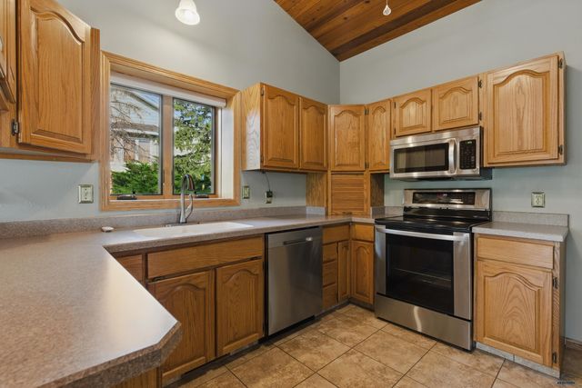 457 TERRACITA DR, Rapid City, SD 57701