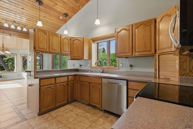 457 TERRACITA DR, Rapid City, SD 57701