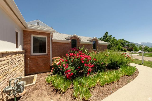 2387 E BEACON DR, Salt Lake City, UT 84108