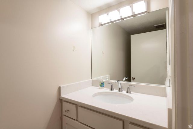 2387 E BEACON DR, Salt Lake City, UT 84108