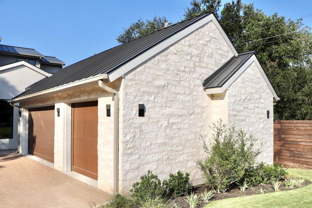 6102 Forest Hills DR, Austin, TX 78746