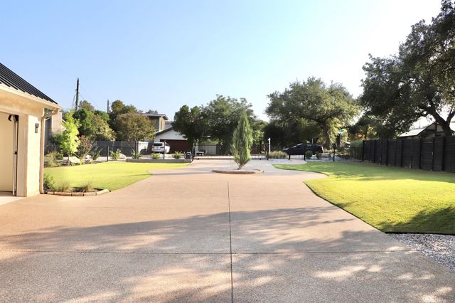 6102 Forest Hills DR, Austin, TX 78746