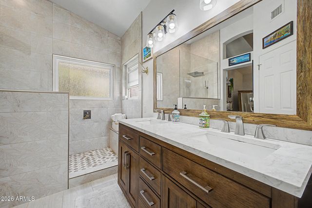 1344 E SHEENA Drive, Phoenix, AZ 85022