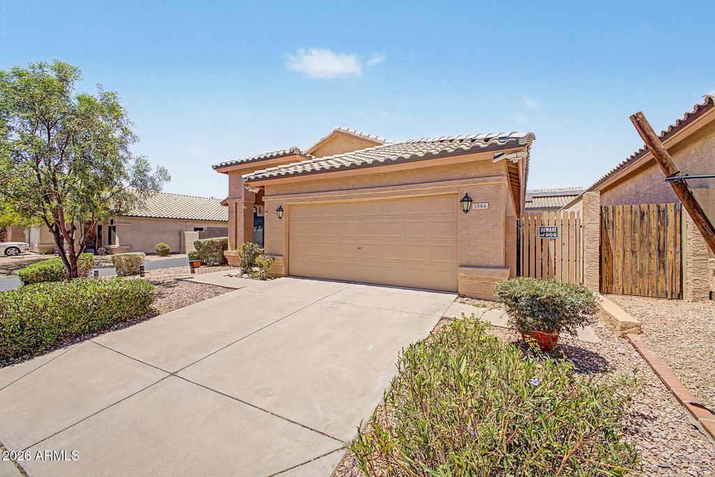 Image 34 of property listing at 1344 E SHEENA Drive, Phoenix, AZ 85022