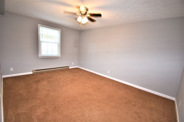 214 S 7th St Apt A, Clarksville, TN 37040