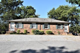 214 S 7th St Apt A, Clarksville, TN 37040