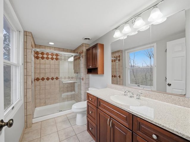 55 Woodland Rd, Mt Pleasant Twp, PA 15340