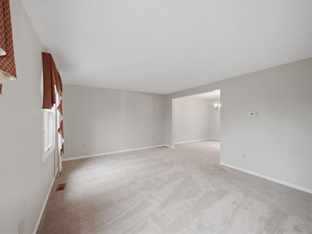 55 Woodland Rd, Mt Pleasant Twp, PA 15340