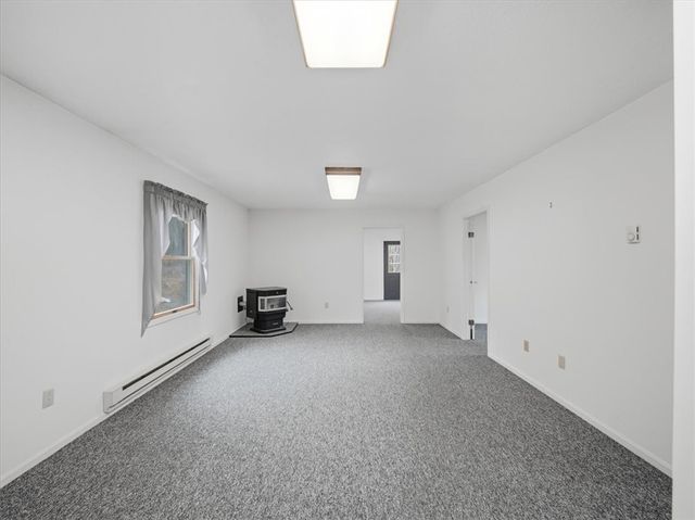 55 Woodland Rd, Mt Pleasant Twp, PA 15340