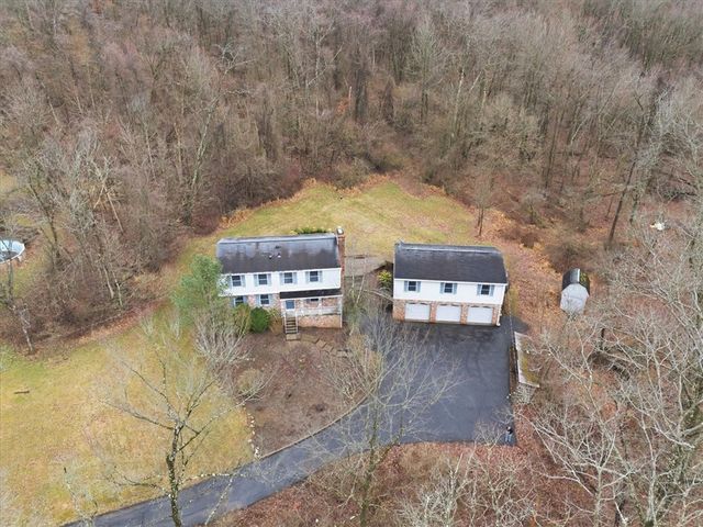 55 Woodland Rd, Mt Pleasant Twp, PA 15340