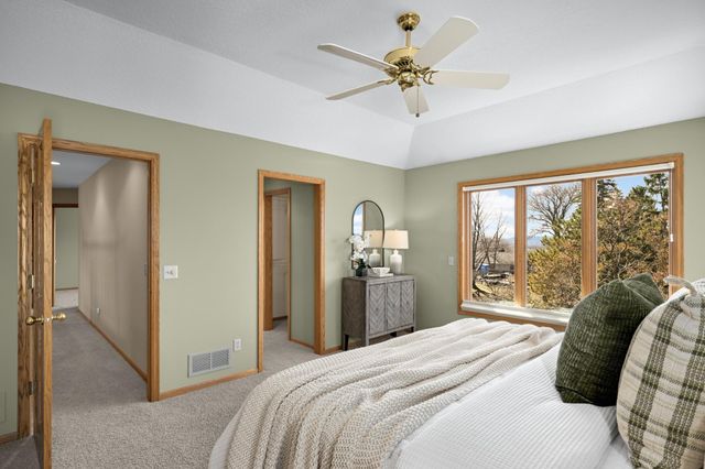 7628 Auto Club Circle, Bloomington, MN 55438