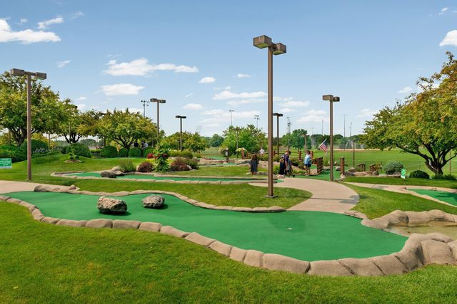 7628 Auto Club Circle, Bloomington, MN 55438