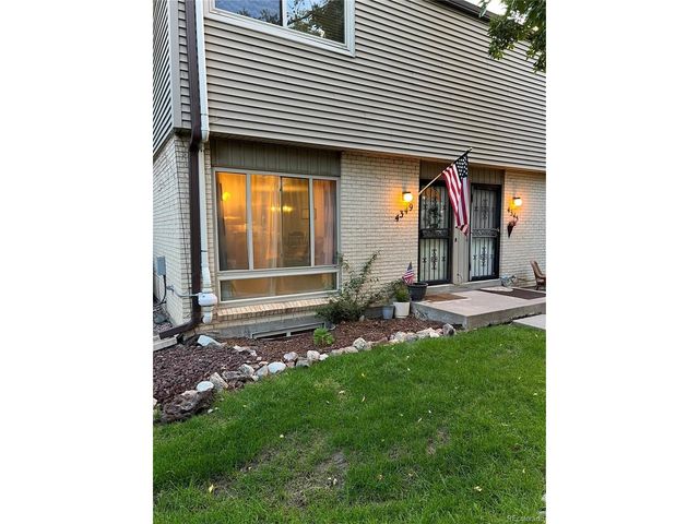 4349 W Ponds Cir, Littleton, CO 80123