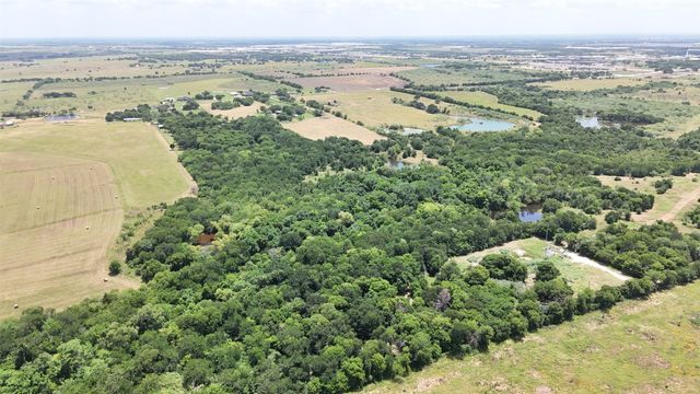 2114 FM 1181, Ennis, TX 75119