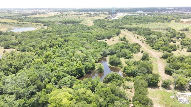 2114 FM 1181, Ennis, TX 75119