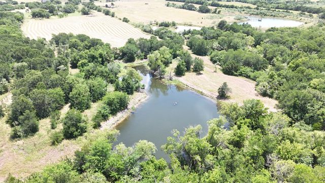 2114 FM 1181, Ennis, TX 75119