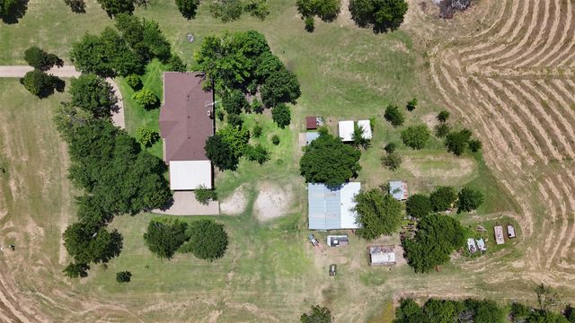 2114 FM 1181, Ennis, TX 75119