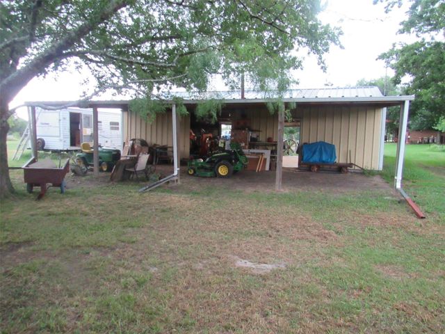 2114 FM 1181, Ennis, TX 75119