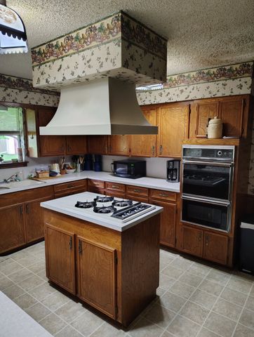 2114 FM 1181, Ennis, TX 75119