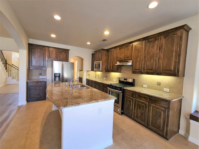 325 Brutus Boulevard, Lewisville, TX 75056