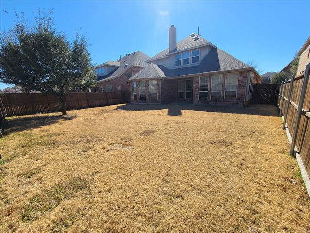 325 Brutus Boulevard, Lewisville, TX 75056