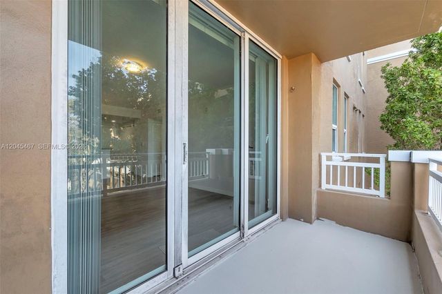 2665 SW 37th Ave 301, Miami, FL 33133