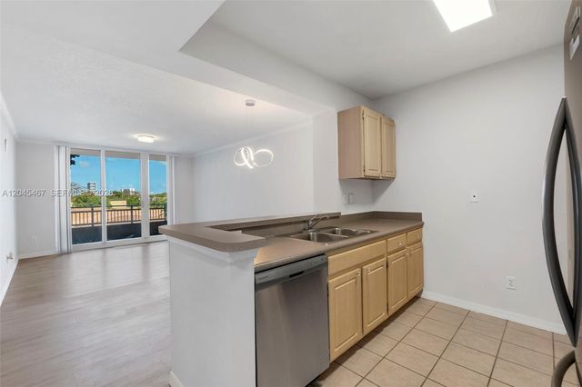 2665 SW 37th Ave 301, Miami, FL 33133
