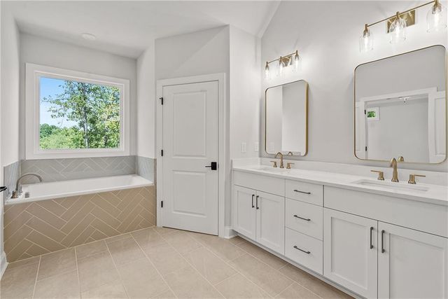 5697 Broad River View 445, Peachtree Corners, GA 30092