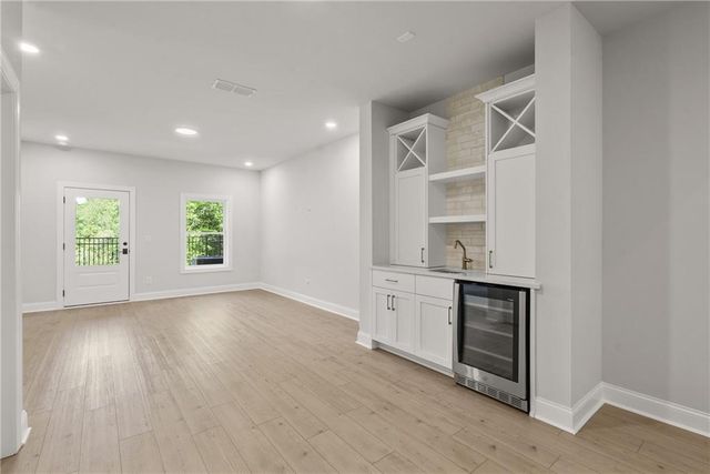 5697 Broad River View 445, Peachtree Corners, GA 30092