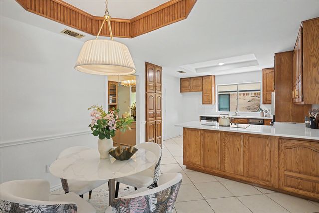 4504 Lake Park Drive, Arlington, TX 76016