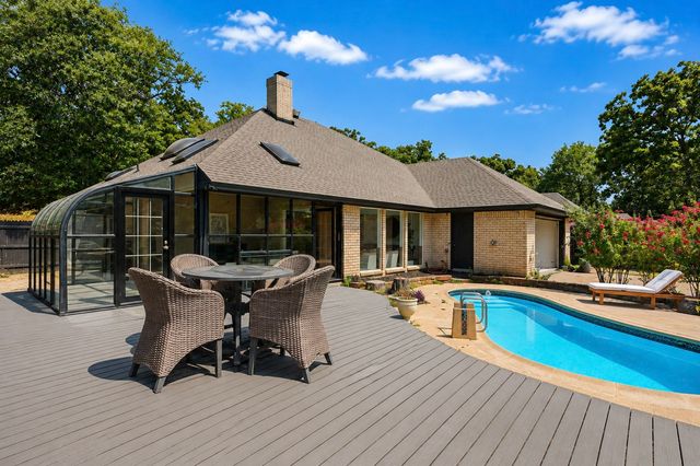 4504 Lake Park Drive, Arlington, TX 76016