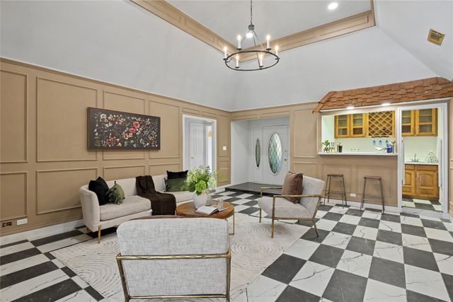 4504 Lake Park Drive, Arlington, TX 76016
