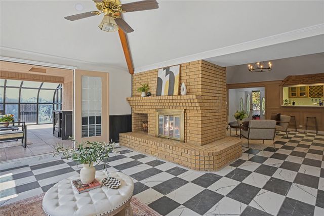 4504 Lake Park Drive, Arlington, TX 76016