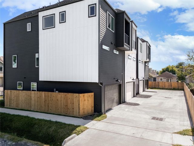 4434 Oats Street, Houston, TX 77020