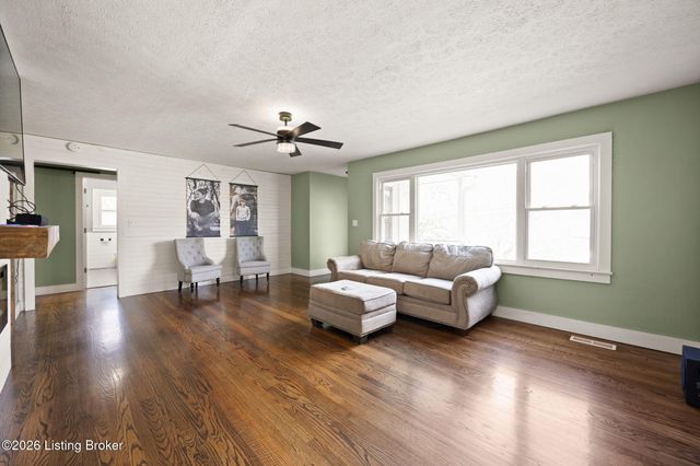 503 N Main St, Brownsville, KY 42210